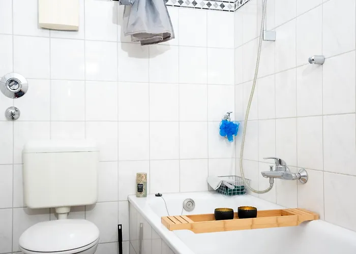 Livemore24 - 1 In Wlan - Smart-tv - 24-7 Check-in Und Kueche Lejlighed *