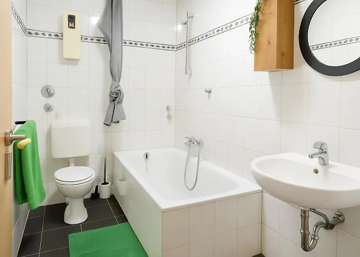 Livemore24 - 1 In Wlan - Smart-tv - 24-7 Check-in Und Kueche